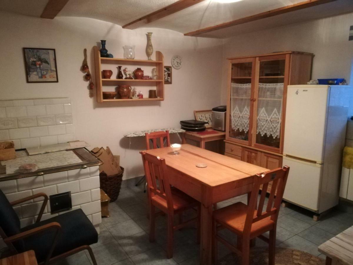 Pokoje Goscinne Lalaj Bolecin Exteriér fotografie